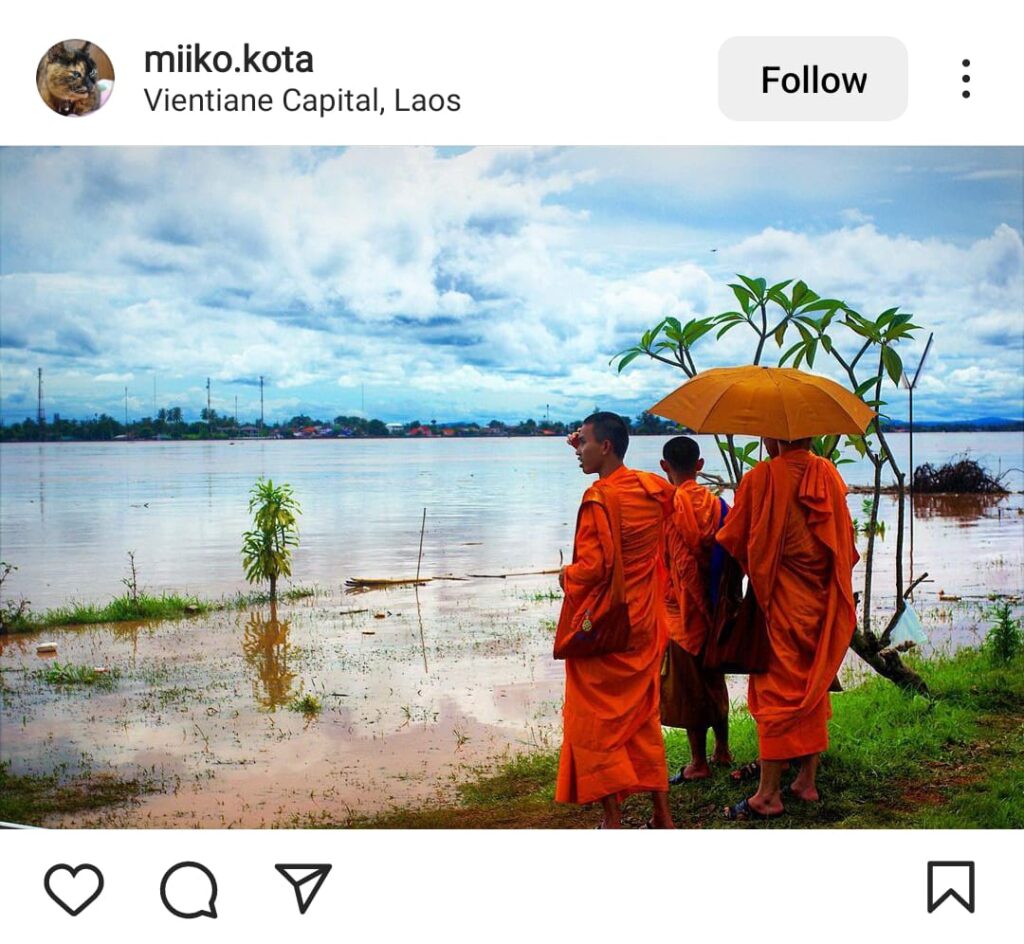 Vientiane, Laos, Mekong, monks, saffron Buddhism